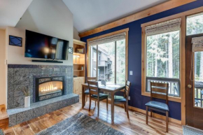 23SW - Luxurious - Wi-Fi - Fireplace - Sleeps 4 home